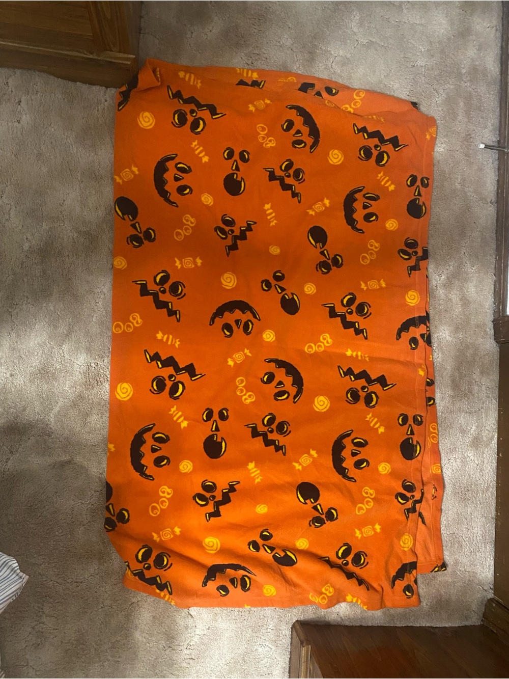 Orange Halloween Pumpkin Print Throw Blanket